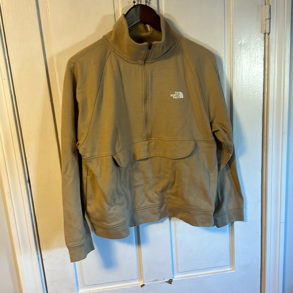 North Face Women’s Quarter zip
